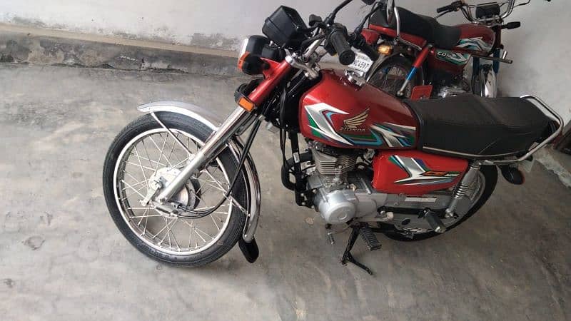 Honda 125 Urgent seal 1