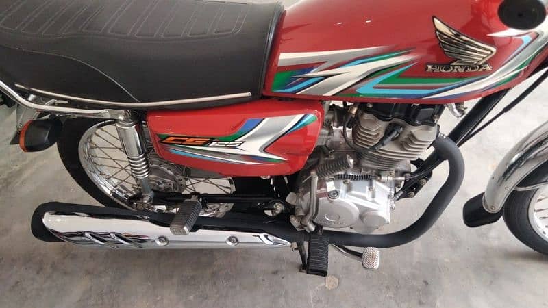 Honda 125 Urgent seal 3