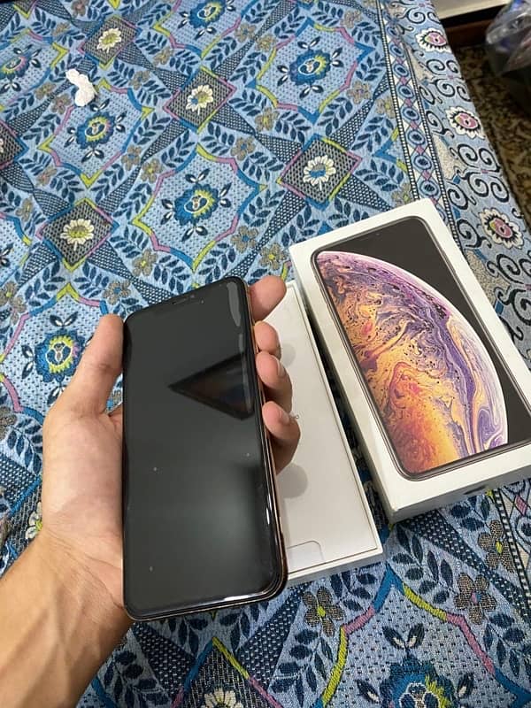 iphone xs max 256 gb pta approved 7