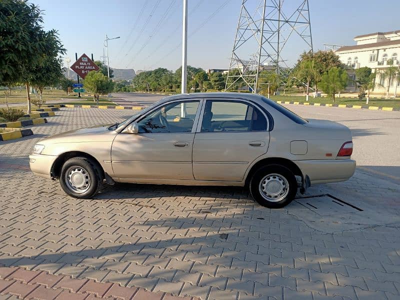 Toyota Corolla XE 2001 2