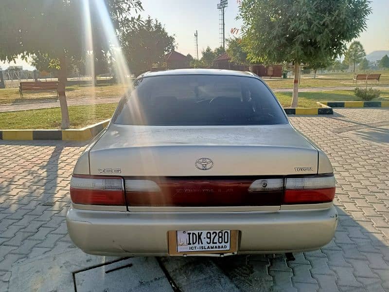 Toyota Corolla XE 2001 6