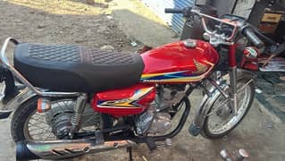 I am selling my CG honda 125 (2019) model