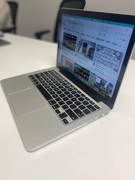 MacBook pro  i7,  16GB RAM, 500GB SSD 1