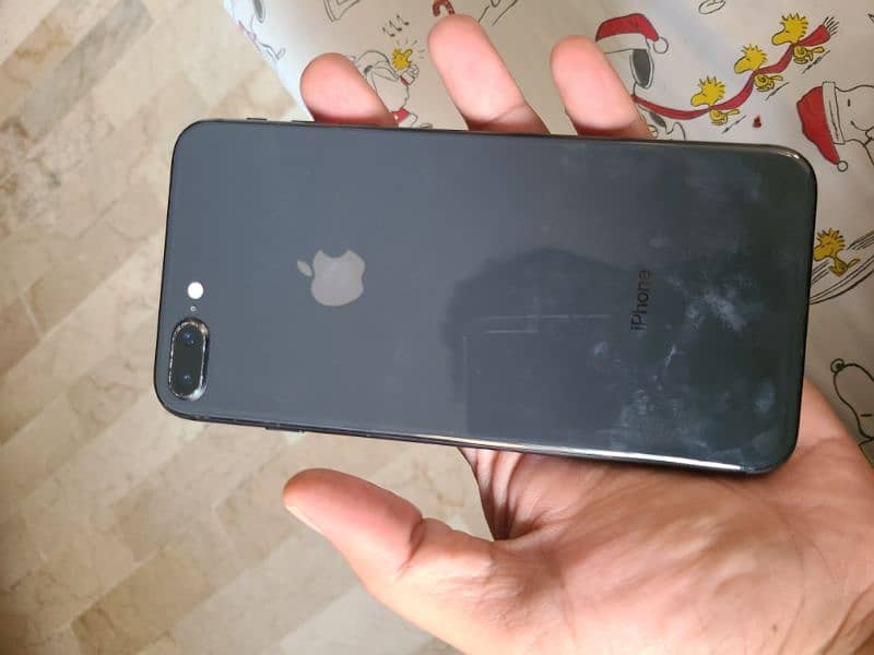 iPhone 8 Plus in Gneuine condition 0