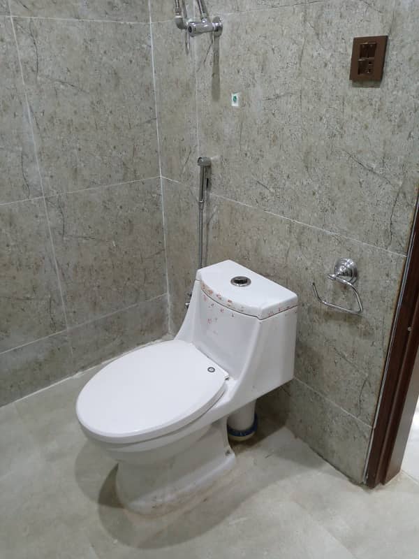 1 Bed Flat is Available For Rent in AA Block Bahria Town Lahore 3