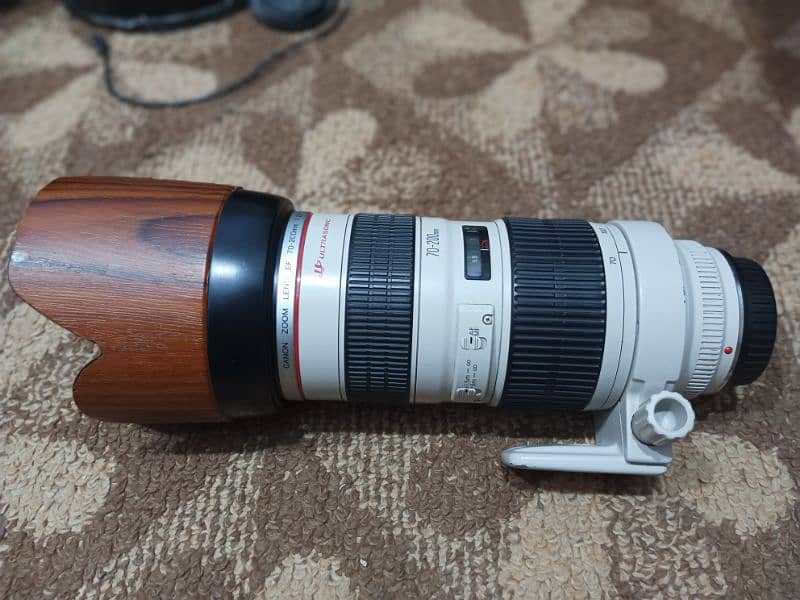 Canon 70-200 f2.8 USM LENS 3