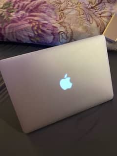 MacBook