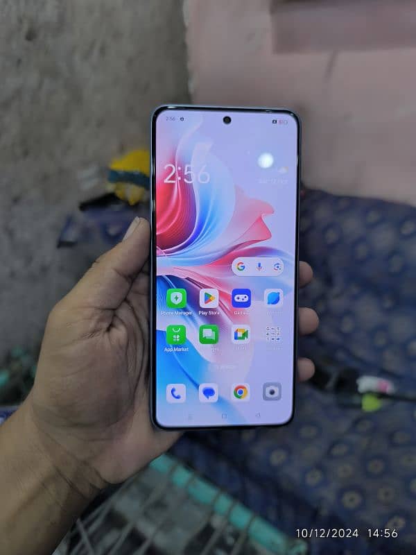 OPPO Reno 11F 8+8/256 5G 2