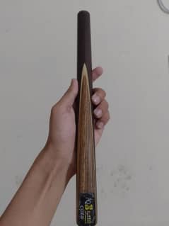 AQ snooker cue