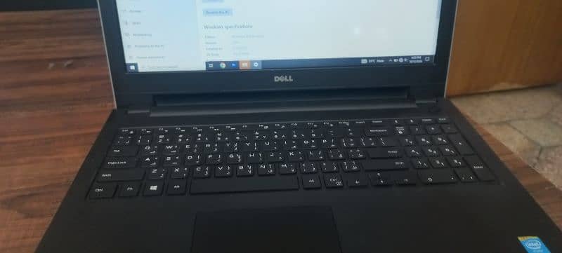 I'm selling dell Inspiron core i-5 5th generation 4