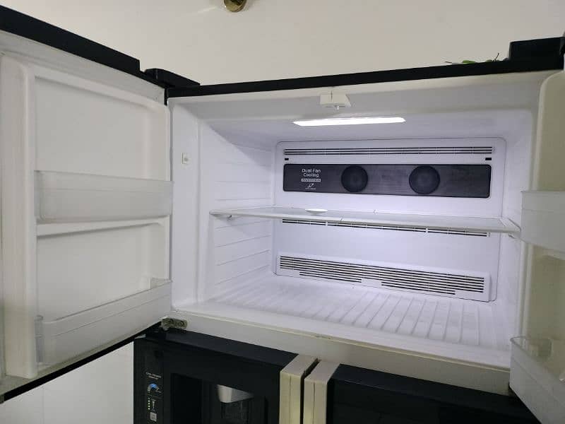 4 door refrigerator 0