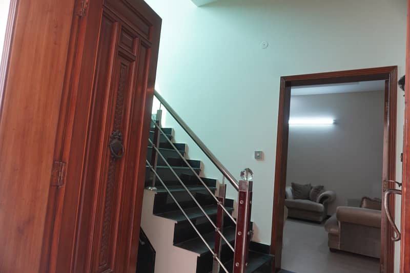 Facing Park 5 Marla Full House Available For Rent In Wapda Town Phase 1 Block G2 3