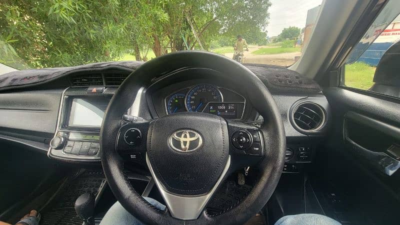 Toyota Corolla Fielder 2014 1