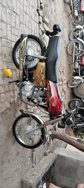 Honda Cg 125 Self Start Gold Edition Special Edition 5