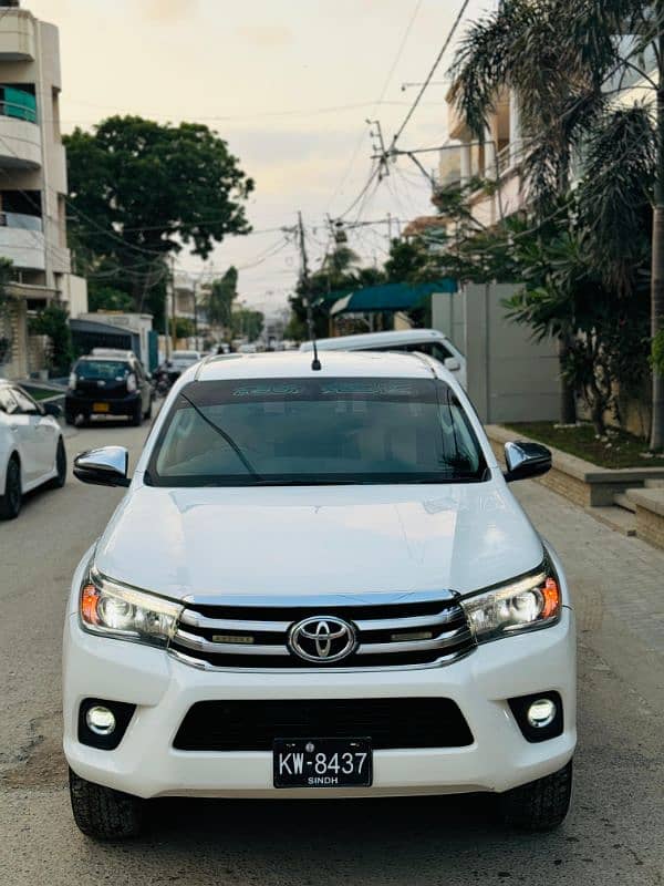 Toyota Hilux 2018 V Push start 2