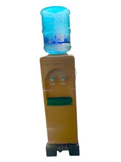 Esquire Water Despenser with bottle and stand 0