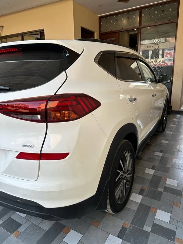 Hyundai Tucson 2020 4