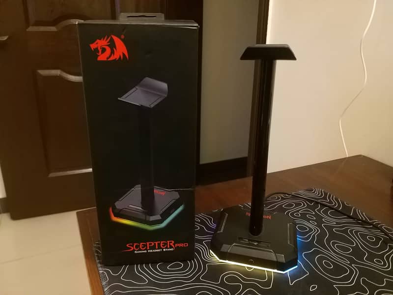 Redragon SCEPTER RGB Pro Gaming Headset Stand (with Box) 0