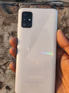 SAMSUNG A51