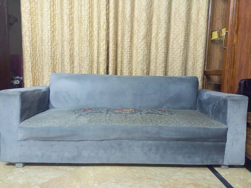 five seter sofa set in new condition 1