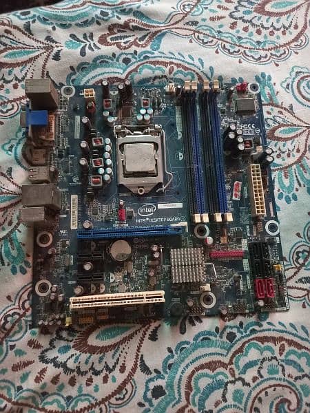 intel 1st gen motherboard with core i5 1st gen and stock fan 1