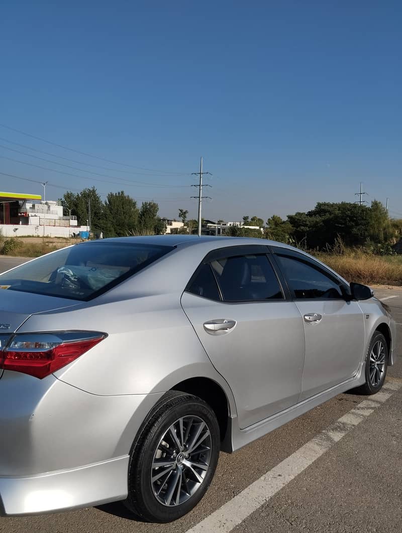 Toyota Corolla Altis 2022 1.6 X CVT-i 10