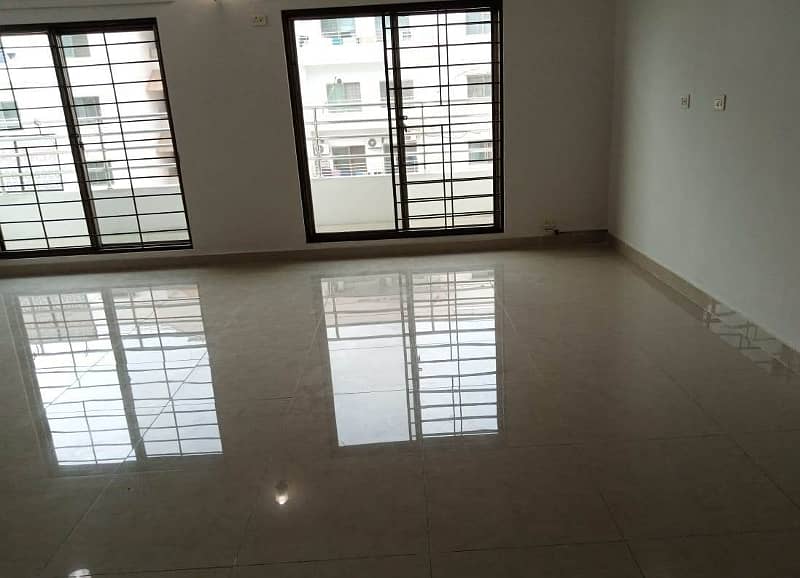 3 Bed Apartment Near to Commercial Area Available for Sale in Askari 11 Lahore 0