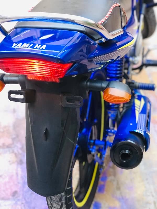 Yamaha YBR G 125cc Blu Beauty 5