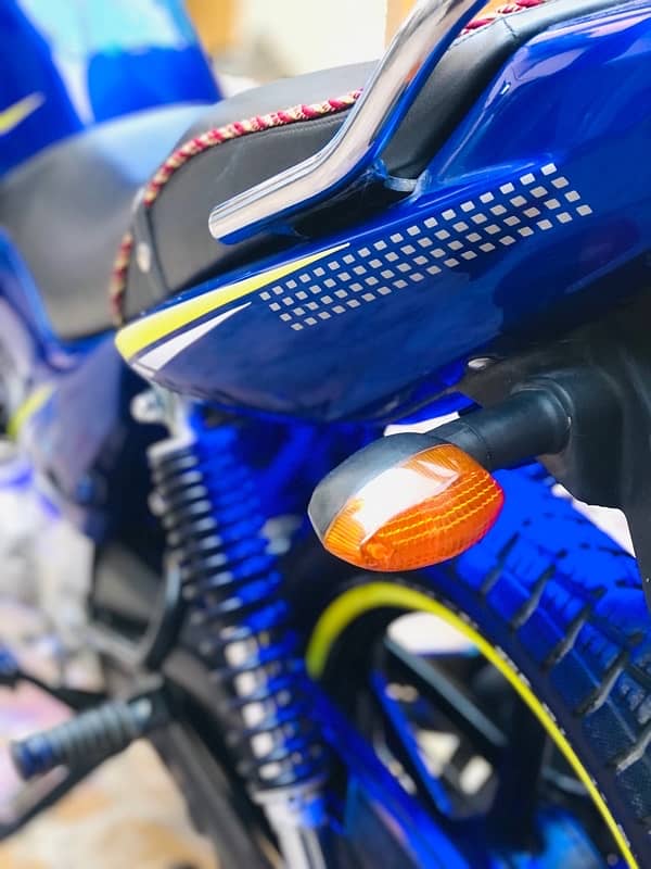 Yamaha YBR G 125cc Blu Beauty 11