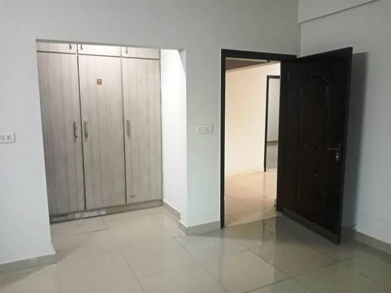 3-Bed Apartment Available For Rent In Askari 11 Lahore 18