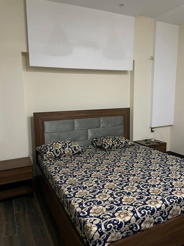 bed for sale urgent 1