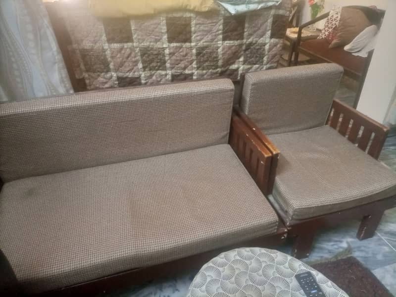 Seven seater neat setty set for sale 3