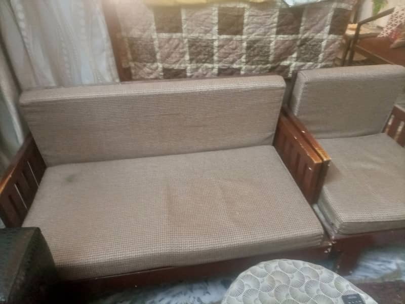 Seven seater neat setty set for sale 4