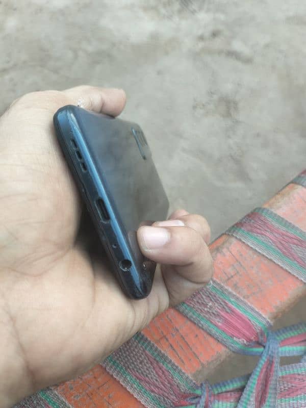 onle finger change hy baqi jenven hy betree time 10 by 10hy mobile box 4