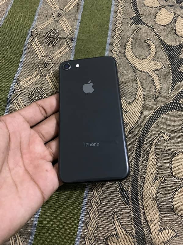 iPhone 8 64gb all sim working like PTA 1