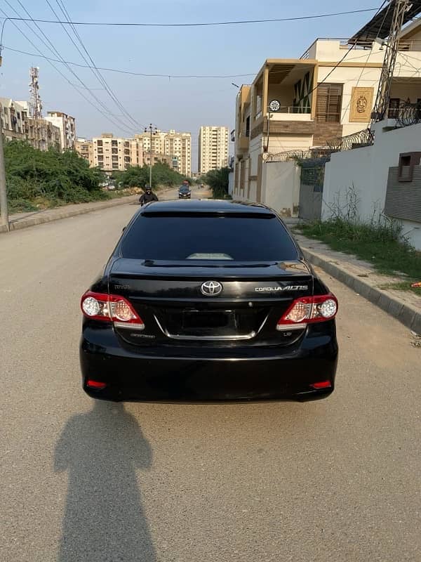 Toyota Corolla Altis 2010 1