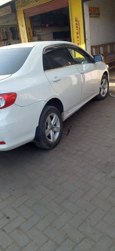 Toyota Corolla XLI 2011/2012  Never been into any accident 2