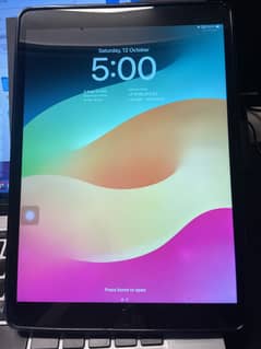 10.5" iPad Pro 1st Gen (WiFi) with 64GB Memory 0