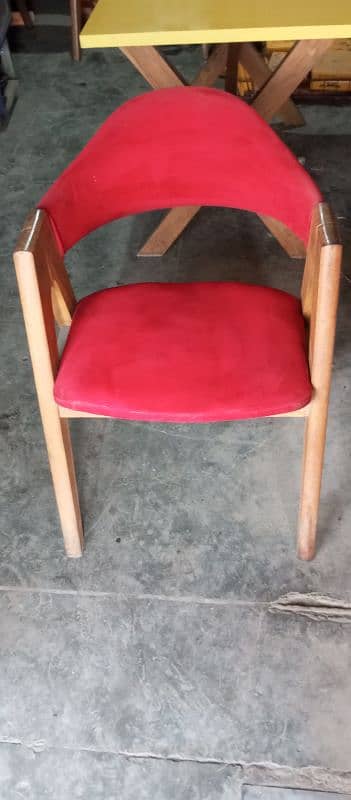 table and chairs for sale 0