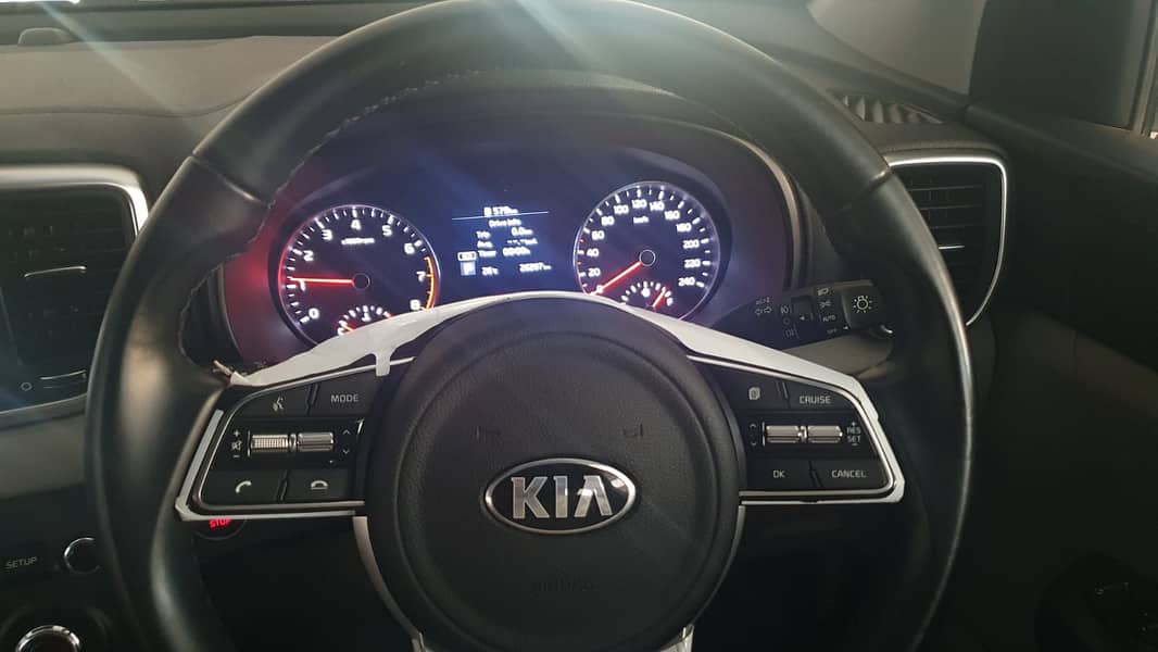 KIA Sportage AWD 2021 1