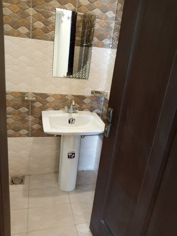 2 Bed Flat For Rent In Sector E Bahria Town Lahore 4