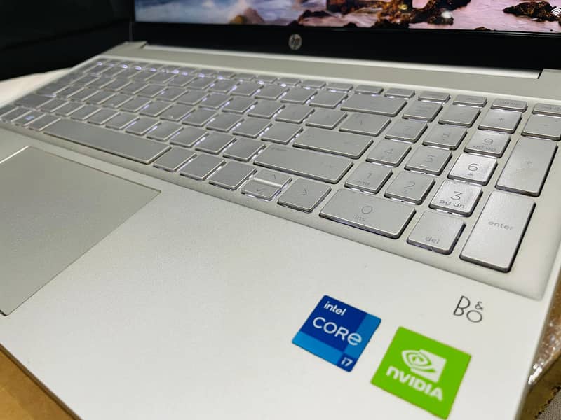 HP Pavilion 11th Gen Core i7 Best Working Laptop : 7