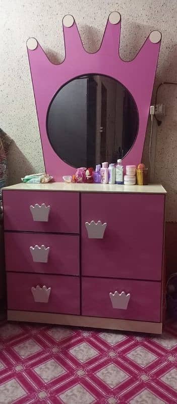 kids dressing table 0