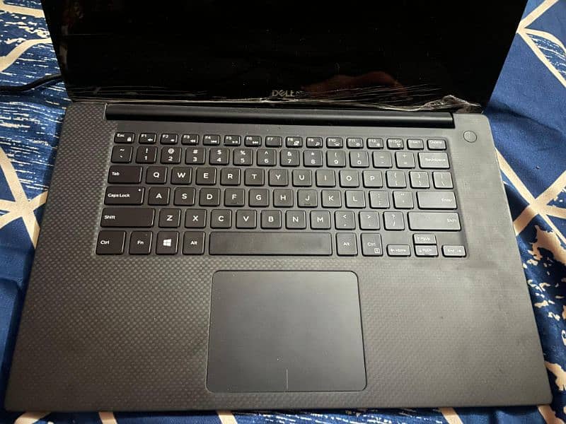 Dell precision 5530 i5 8th generation 2