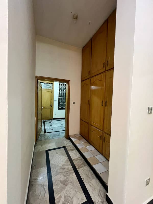 1 kanal First Floor Separate Entrance For Rent 11