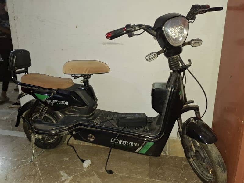 YJ future Electric Scooty 2