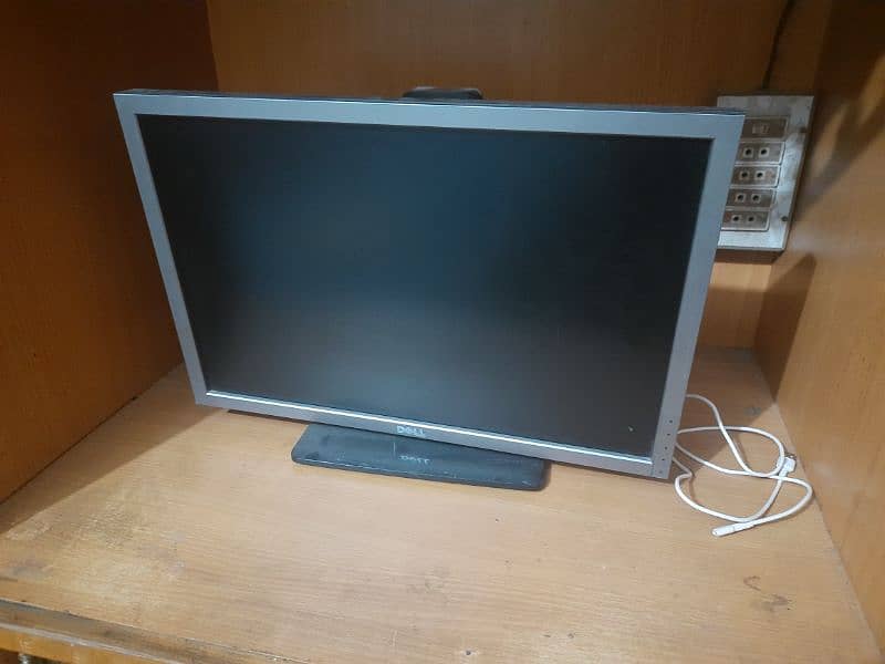 23- Inch display Dell lcd fo sale 1