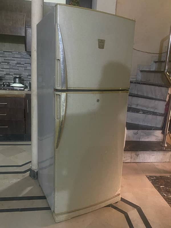 Dawlance Fridge Large excellent working 1