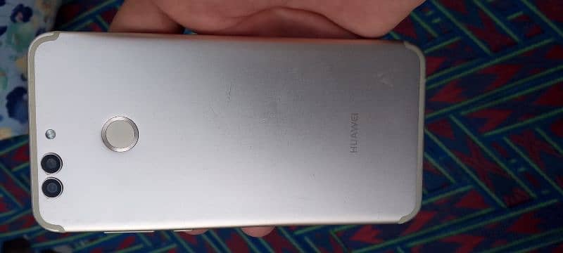 Huawei Nova 2 Plus 1