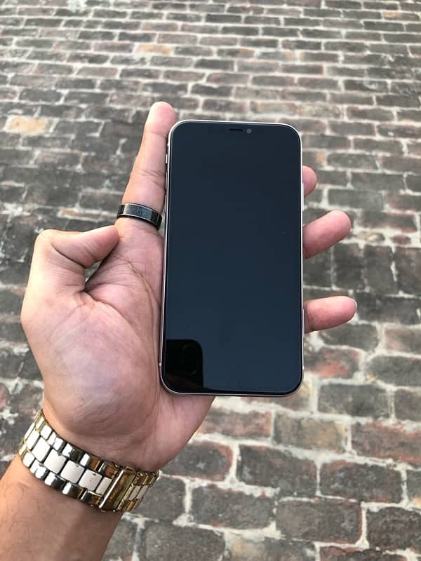 IPhone 11 Nonpta (Jv) (128Gb) sim time available WhatsApp(03274117805) 2